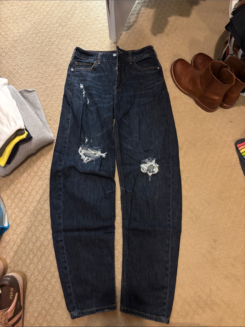 Anthropologie Pilcro dark wash Barrel-Leg Jeans 26 tall